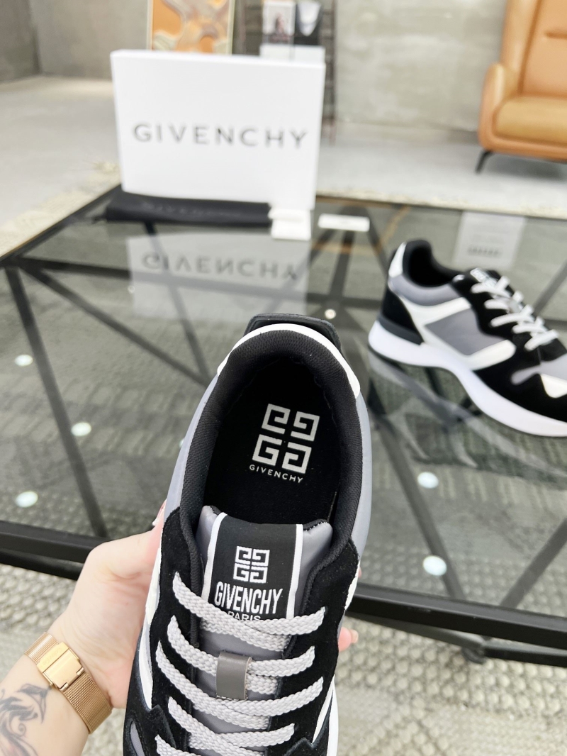 Givenchy Sneakers